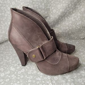 Seychelles Womens Gothic Brown Leather Booties
